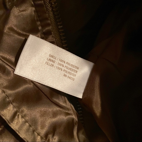 NWT Old Navy Puffer Vest Sz XS - Picture 8 of 8